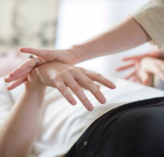 Schedule your Kinesiology and coaching session with Ease Wellness today.