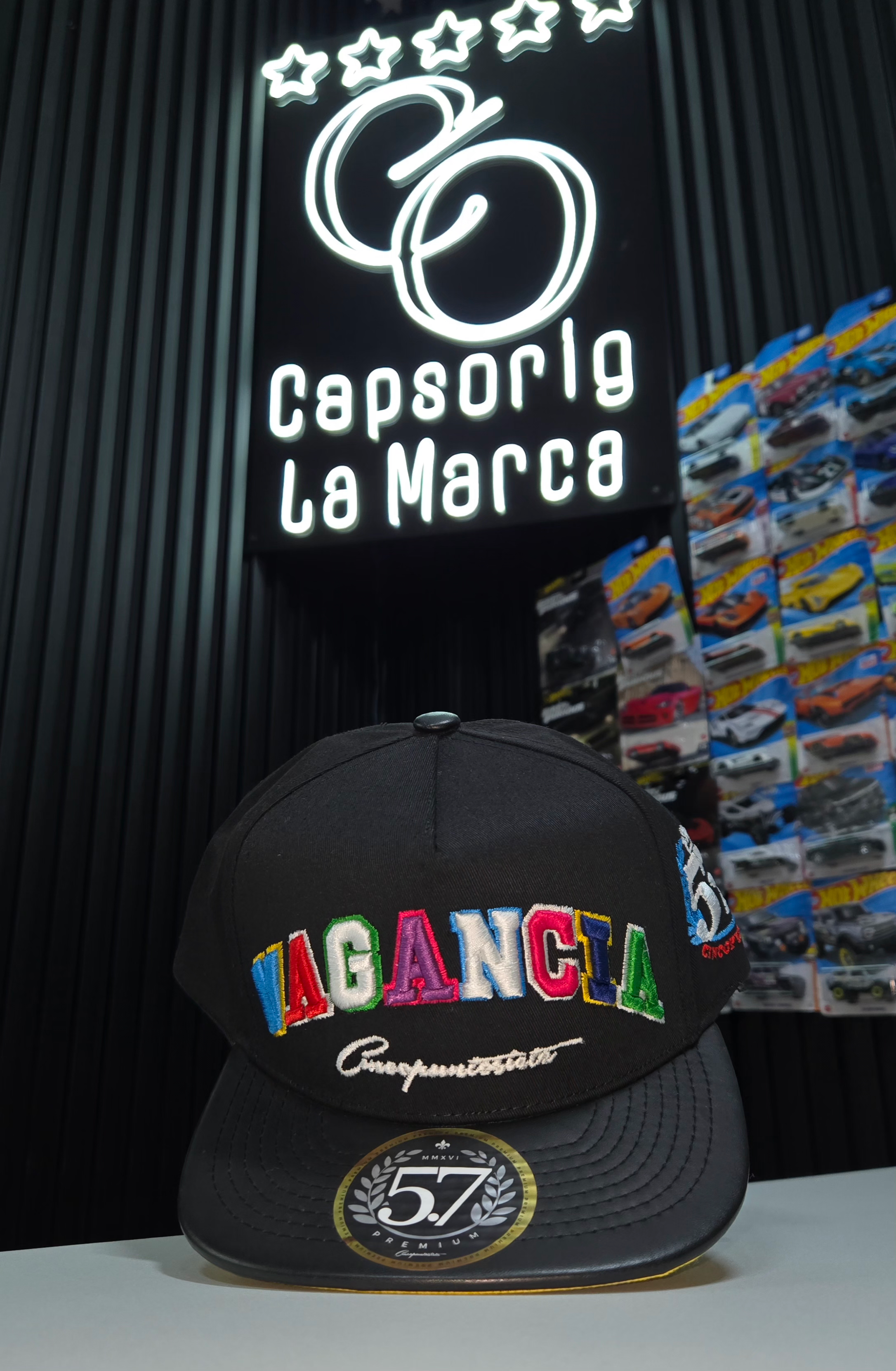 VAGANCIA BLACK COLORS