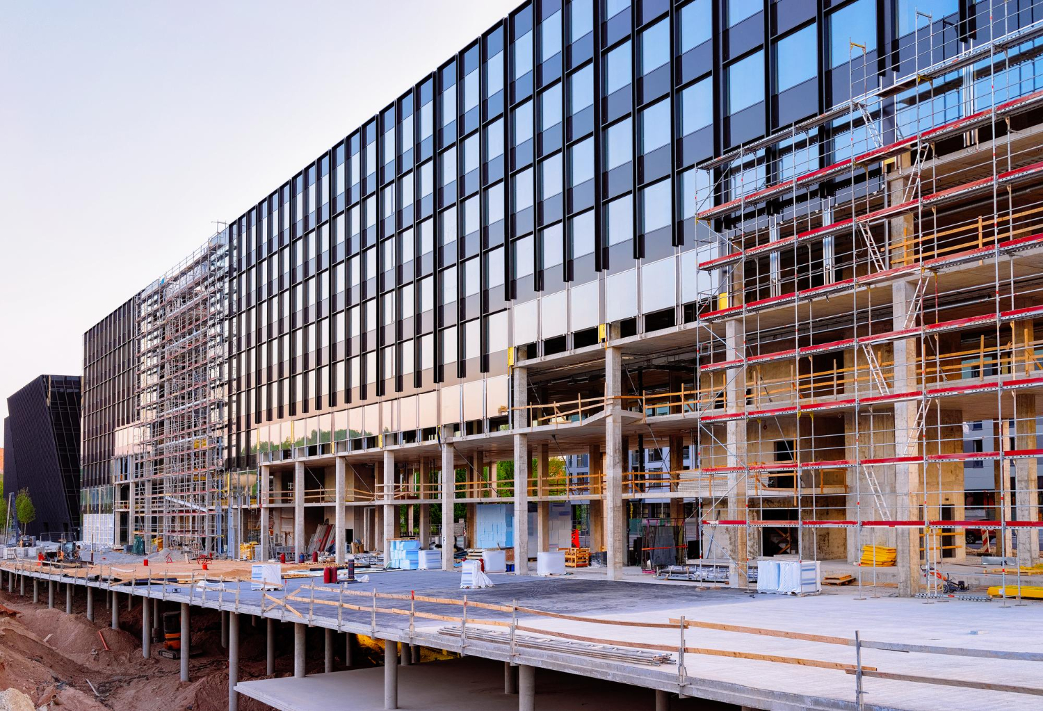 Article image: What to Look for in Tenant Build Out Contractors in Florida