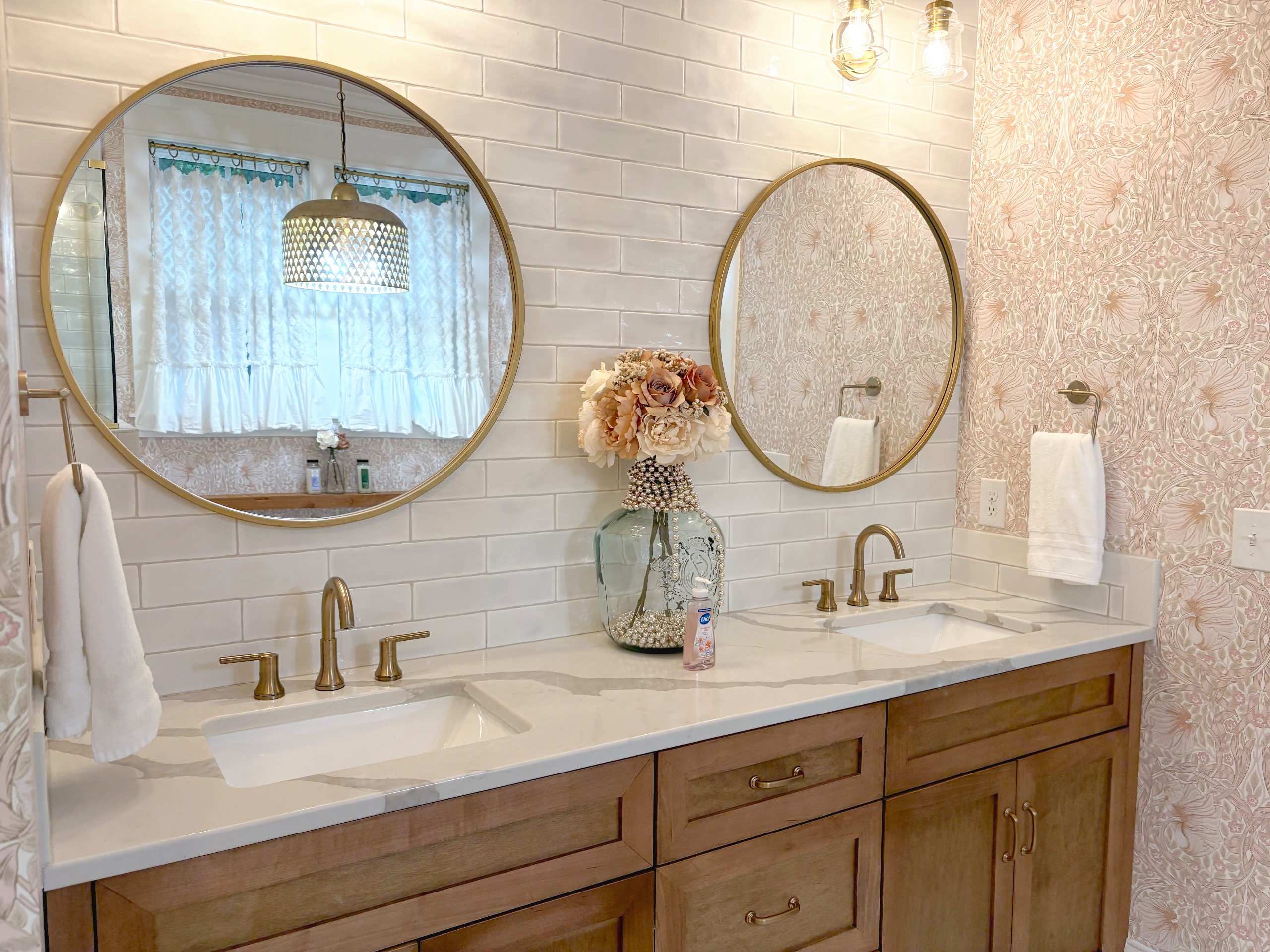 Cottage- Primary Bathroom
