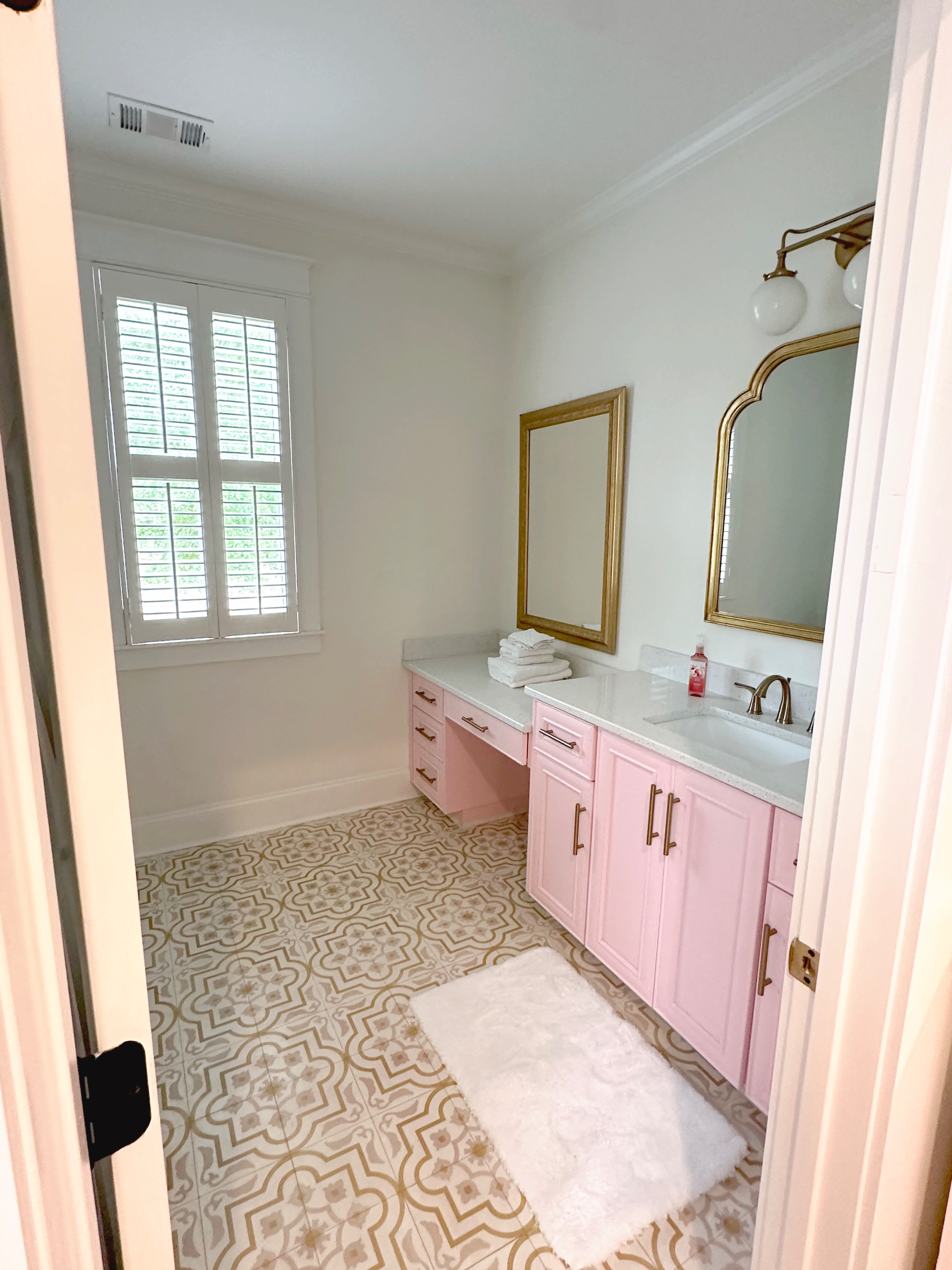 Bedroom 2 - Guest Suite