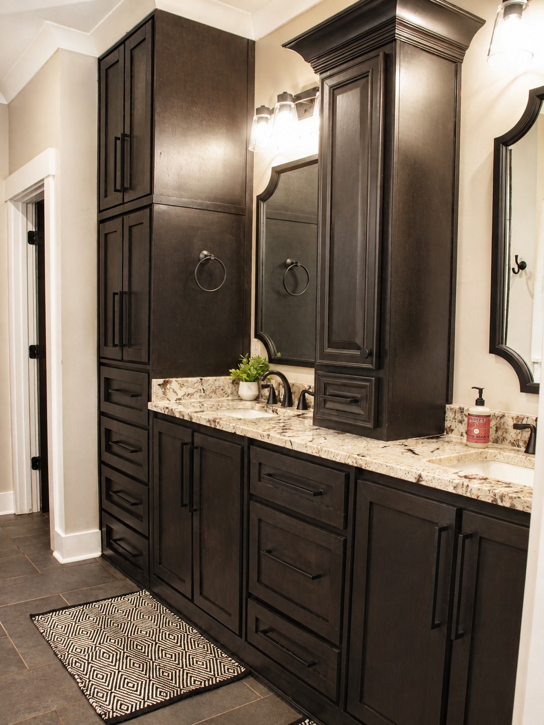 Primary Bathroom - Vanity