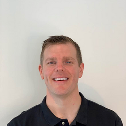 dan eaton headshot (1).png