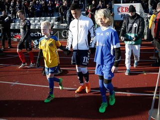 HLIF ungdommen på Superliga-græs i Århus.