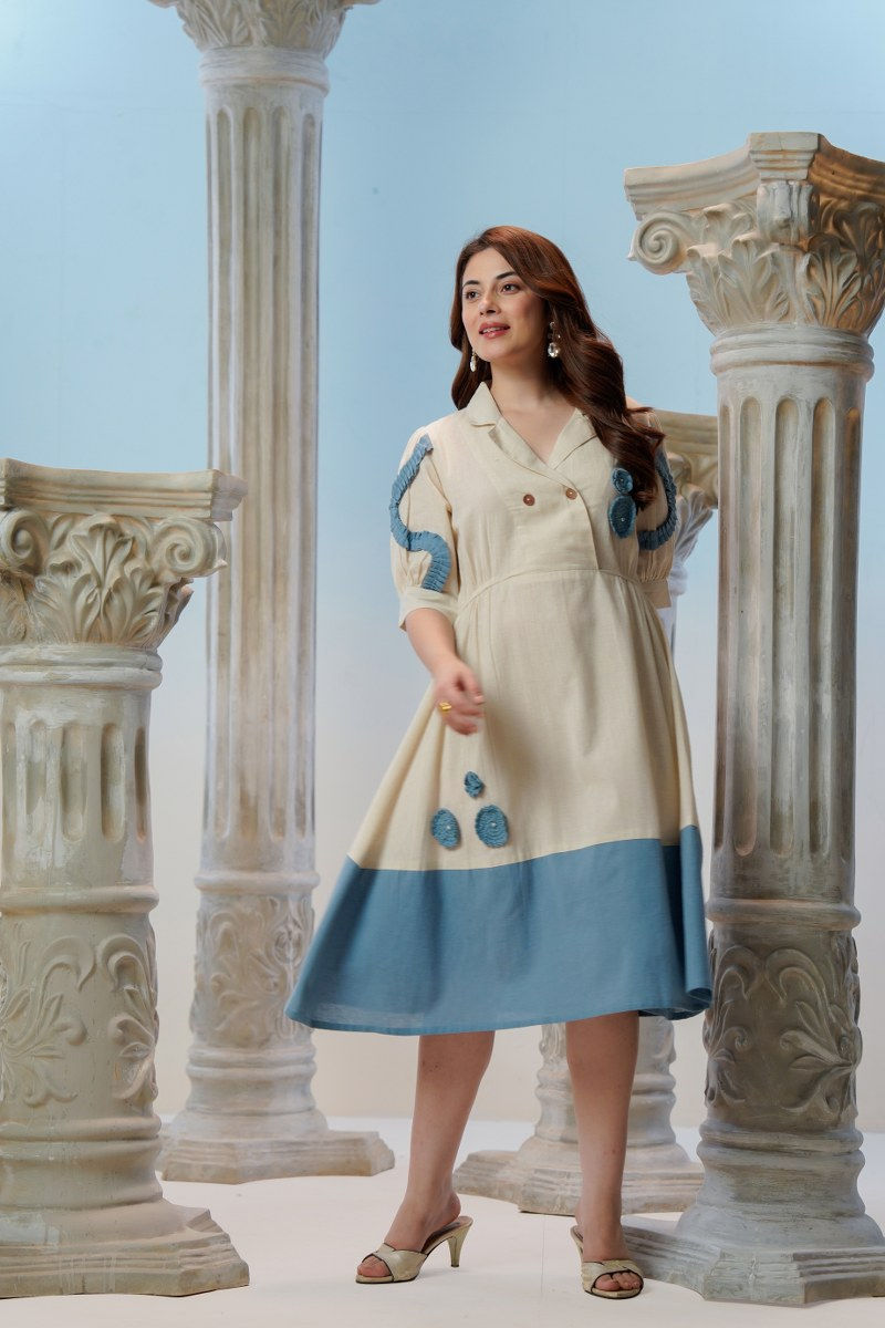 Thumbnail: Women's cotton tunic with comfortable fit and timeless bohemian design.