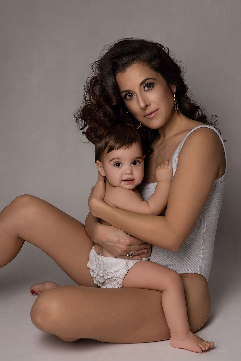 Mommy and Me Photoshoot Zurich, book a photo session in the studio