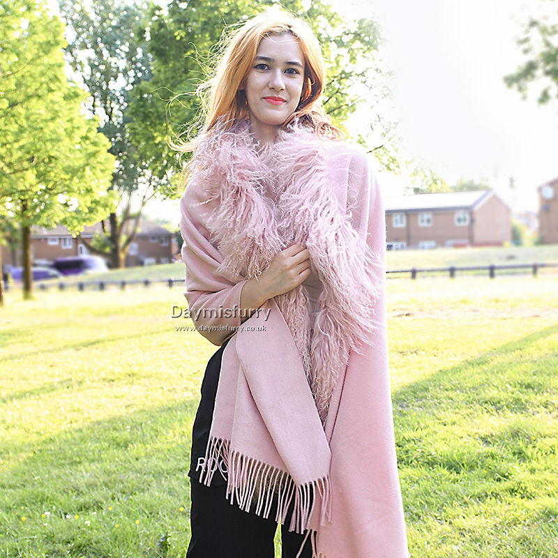 Thumbnail: Mongolian Sheepskin Wool Shawl in Pink