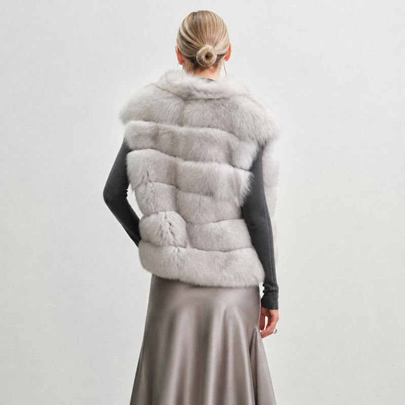 Thumbnail: Natural Fox Fur Gilet