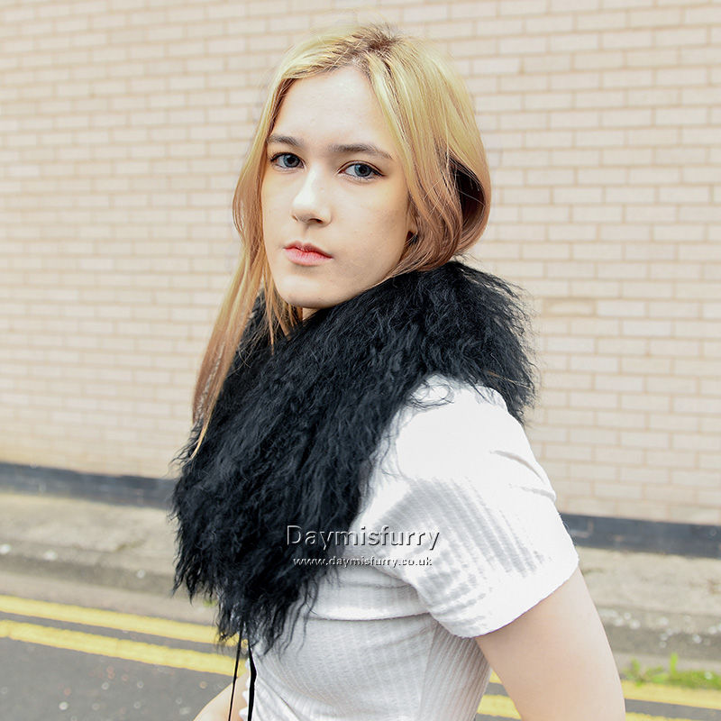 Thumbnail: Mongolian Lamb Fur Collar in Black
