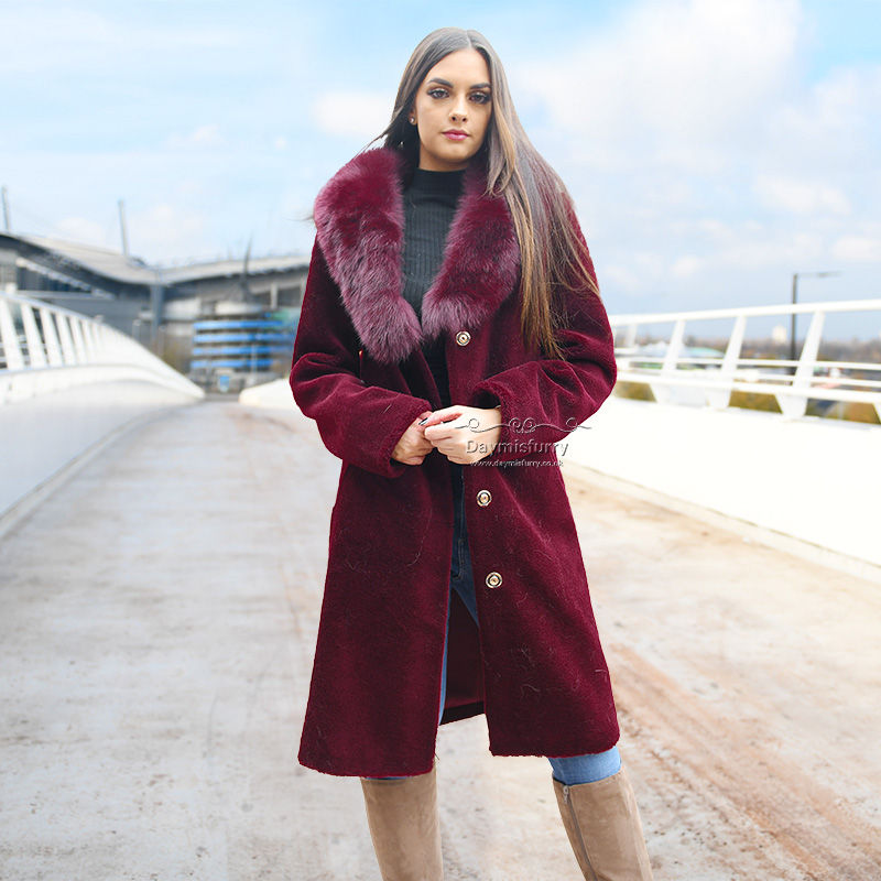 Thumbnail: Wool Coat With Fox Fur Collar