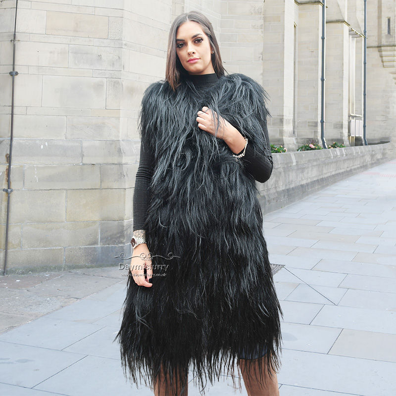Thumbnail: Goat Pelt Wool Vest Women in Black
