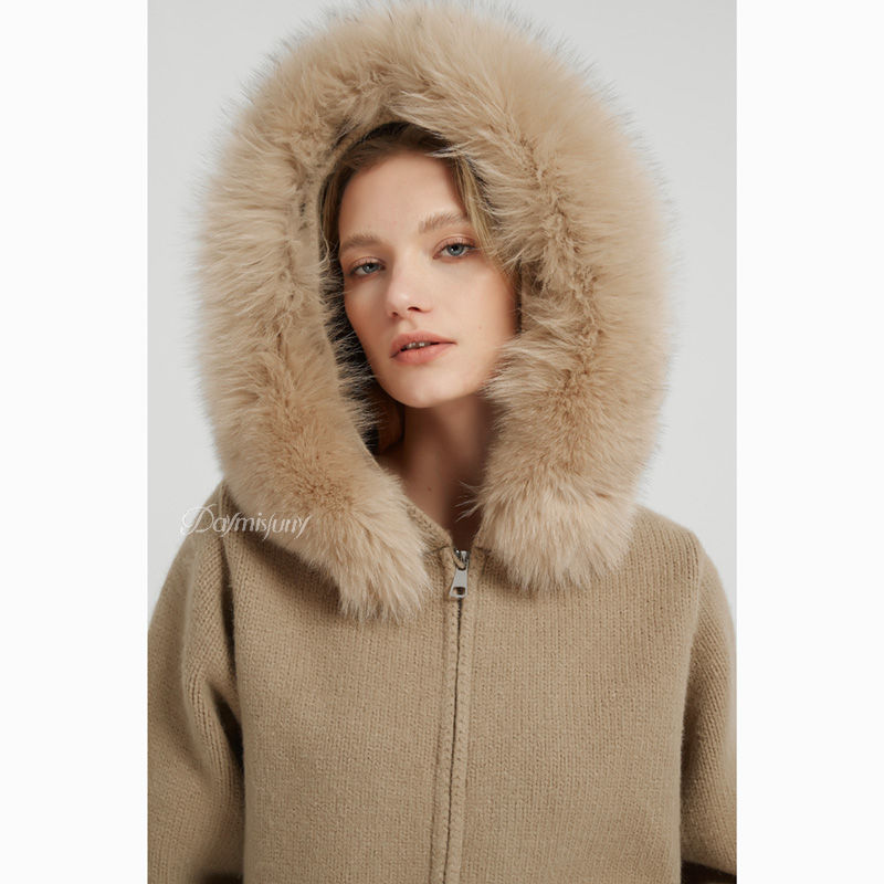 Thumbnail: Sweater Hoody with Fox Fur Trim in Khaki