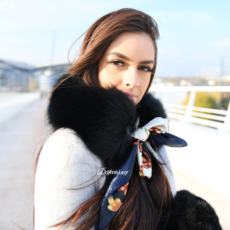 Thumbnail: Black Fox Fur Collar
