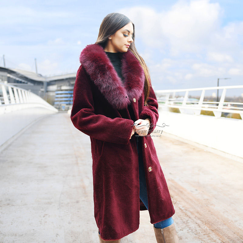 Thumbnail: Wool Coat With Fox Fur Collar