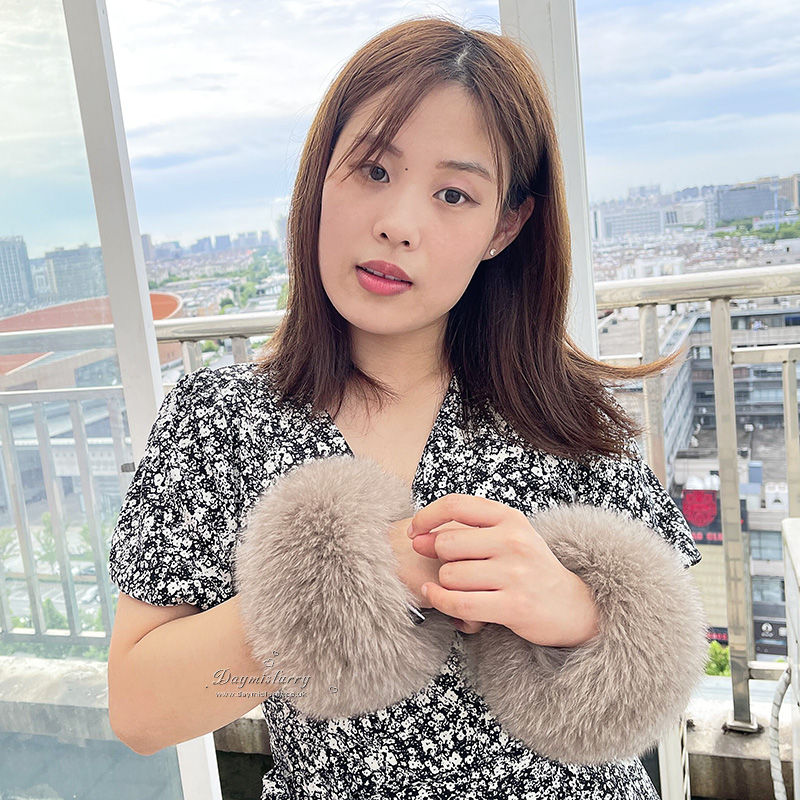 Thumbnail: Fox Fur Slap on Cuffs / Bracelet in khaki