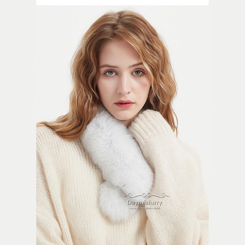 Thumbnail: Natural Blue Fox Fur Scarf