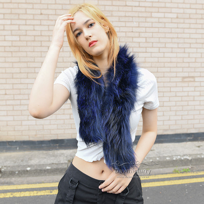 Thumbnail: Knit  Fox Fur Scarf