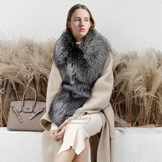 Thumbnail: Large Silver Fox Fur Scarf Collar