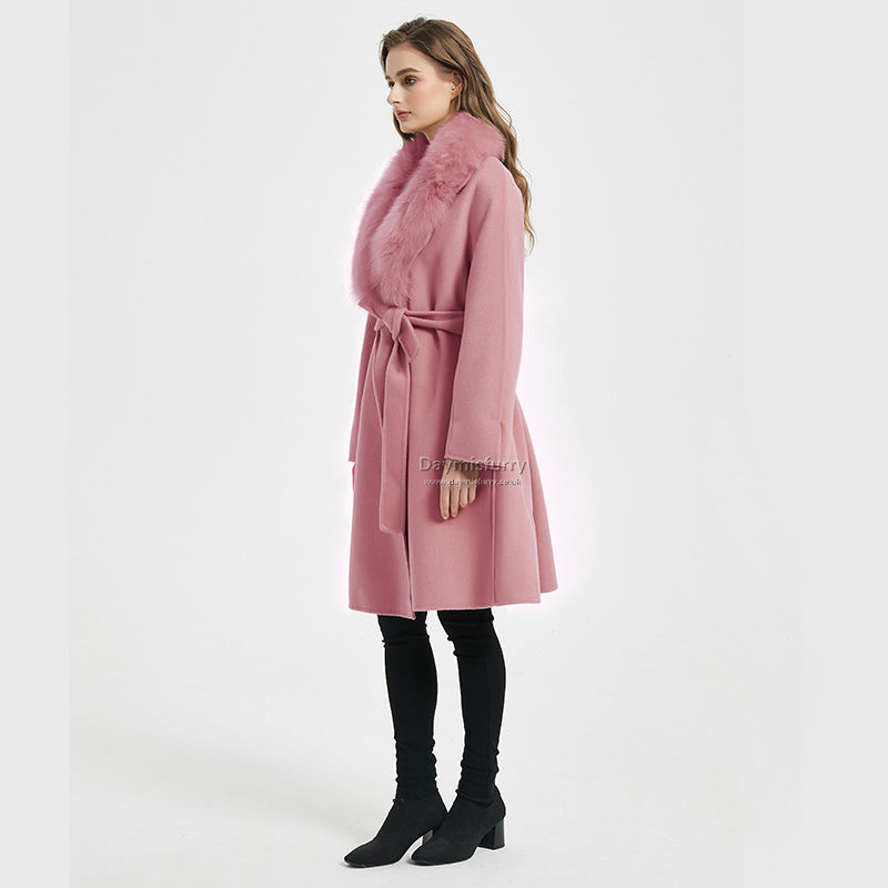 Thumbnail: Wool Coat With Fur Collar in Blush
