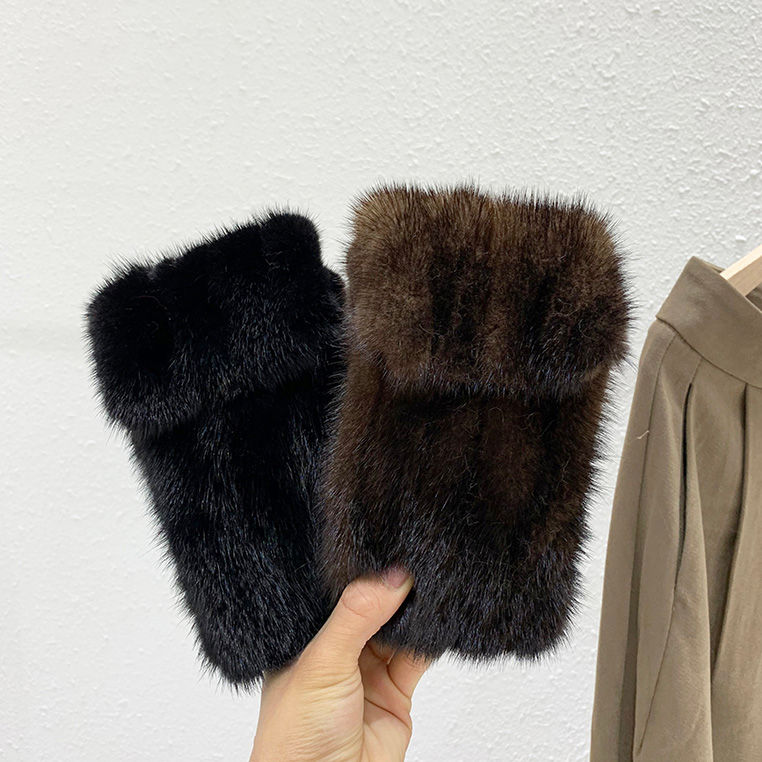 Thumbnail: Mink Fur Cross Body Bag  in Brown