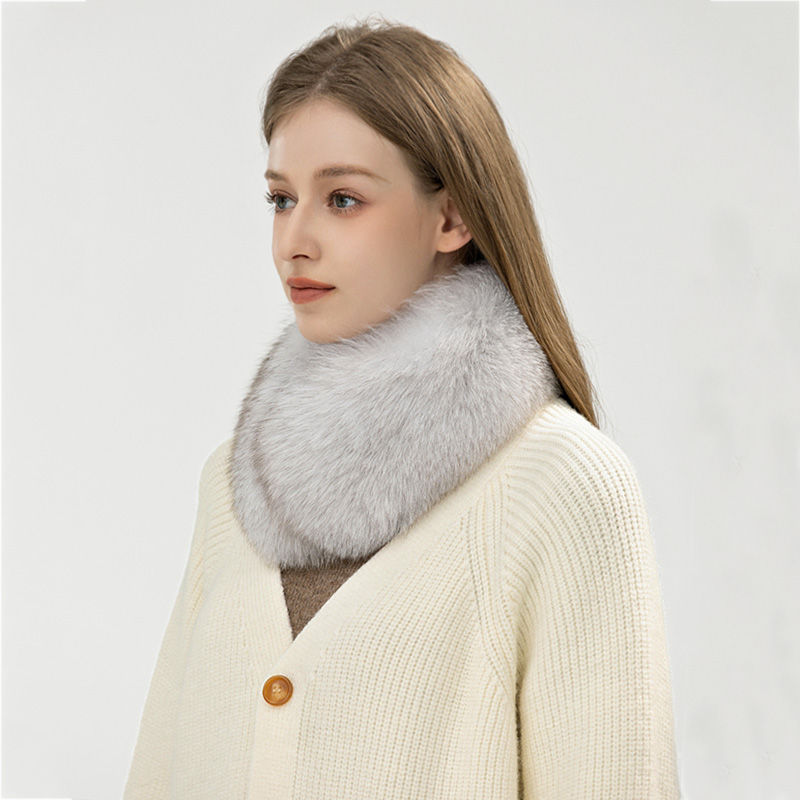 Thumbnail: Fox Fur Scarf in Natural /Pink