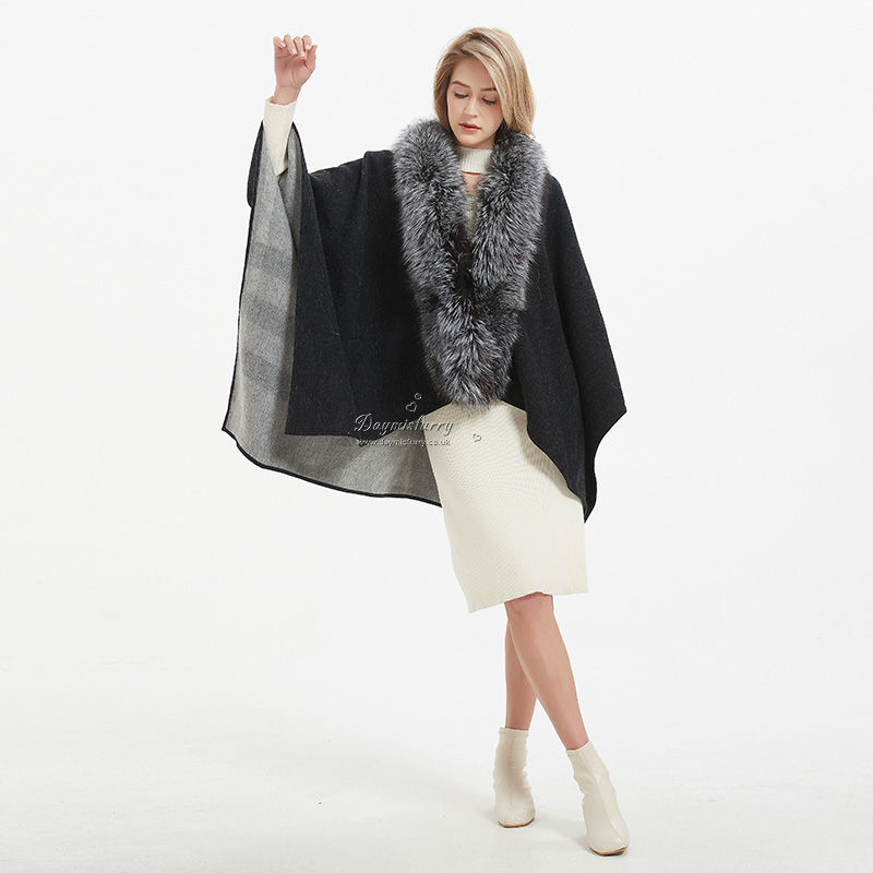 Thumbnail: Wool Cape With Silver Fox Fur Trim