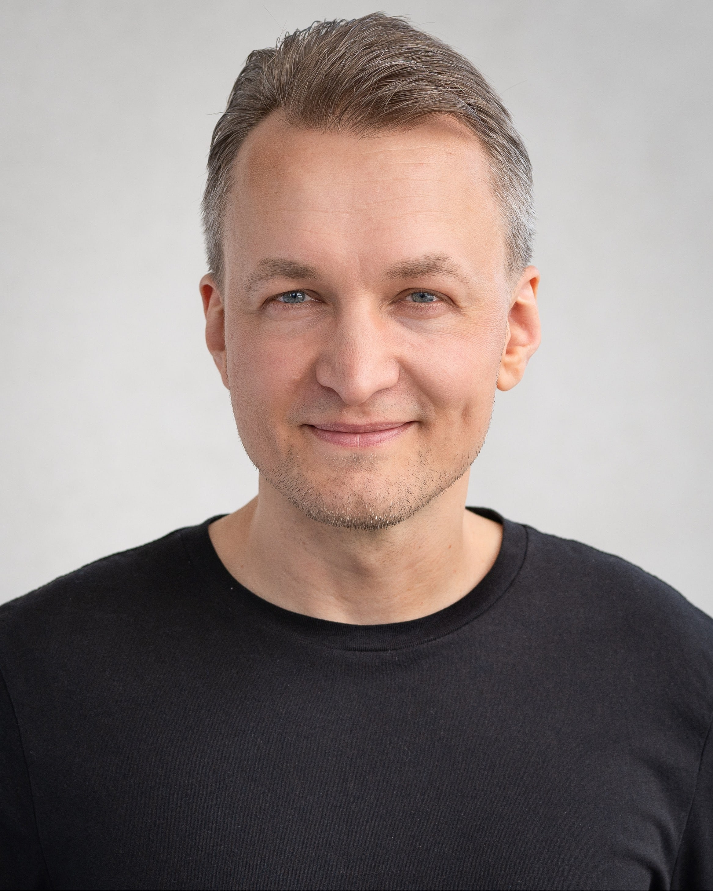 KOLA KRAUZE | MN Talent Management