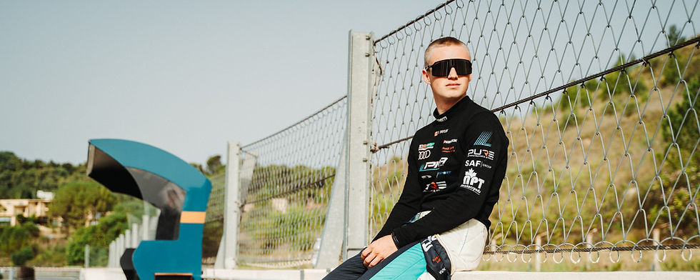 nic-sit-DSC07610-crop