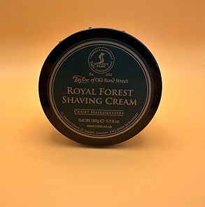 Water, Stearic Acid, Myristic Acid, Potassium Hydroxide, Coconut Acid, Glycerin, Triethanolamine, Parfum, Sodium Hydroxide, Methylcloroisothiazolinone, Methyllisothiazolinone, (Parfum contains: Benzyl Salicylate, Citronellol, Eugenol, Geraniol, Hexyl Cinnamal, Linalool, Butylphenyl Methylpropional, Limonene)