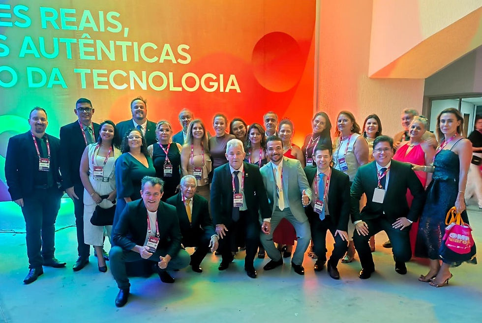 Foto registra parte da delegação da FCDL-GO presente na Omnivarejo 2026 - Foto: Divulgação