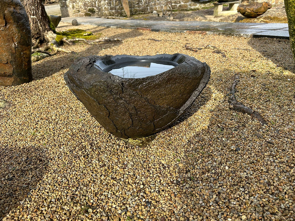 Miniature : bassin en dolérite