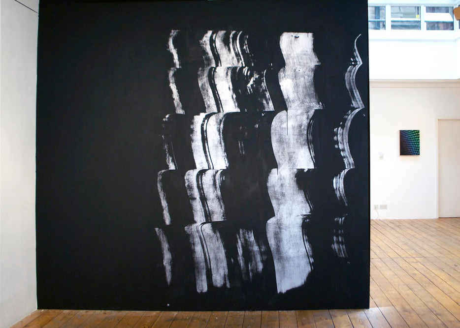 Real Time, emulsion and aluminium paint on wall, 300 x 300cm, 2016