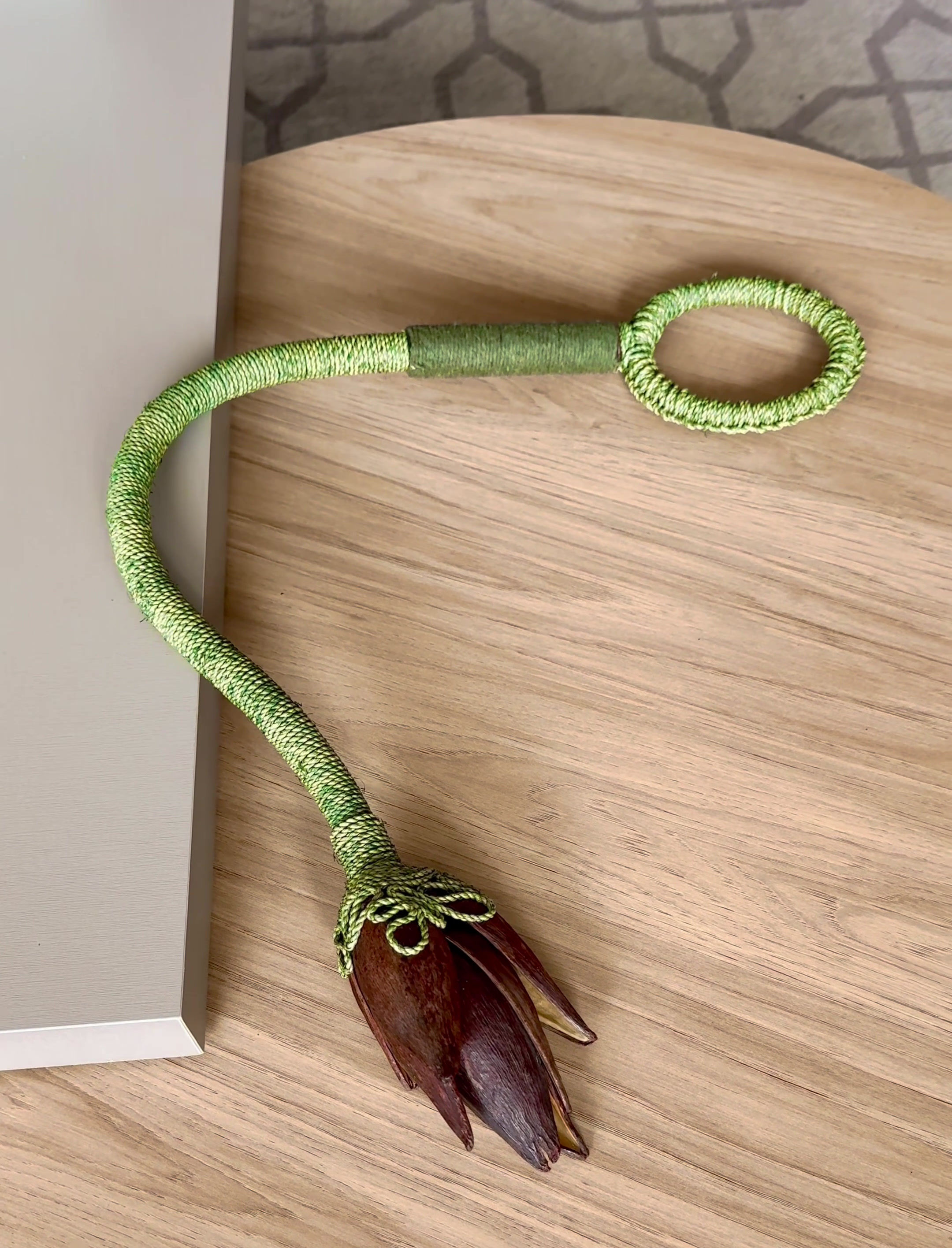 Colar fibra do tucum e canoinhas.