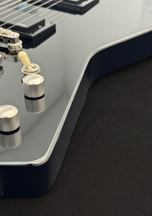 Epiphone Explorer 80s EMG Exclusive DEMO Ebony Detailbild