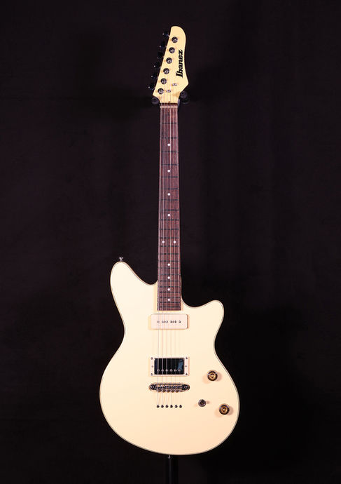 Ibanez CMM1-IV Chris Miller Signature Ivory 2013 Vorderansicht