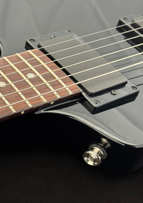 Epiphone Explorer 80s EMG Exclusive DEMO Ebony Detailbild