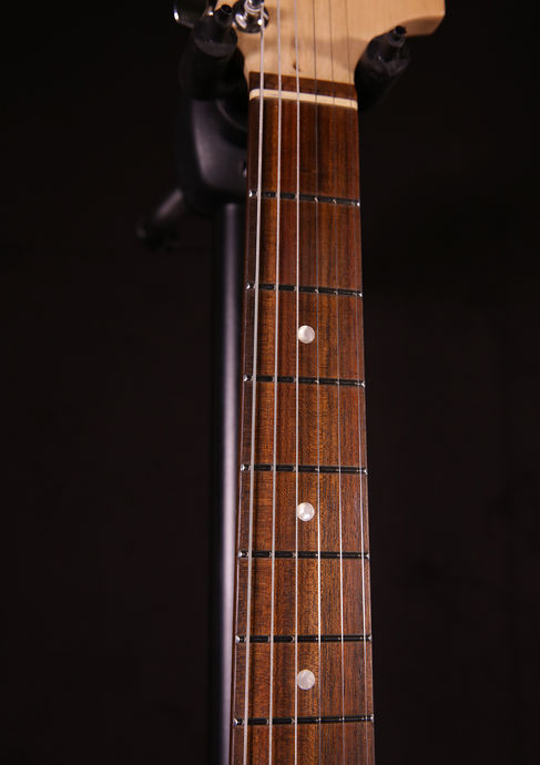 Squier (Fender) Bullet Stratocaster Silber Black 2016 Detailbild