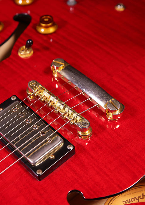 Epiphone DOT 335 Deluxe Cherry Red Flamed Maple 2003 Detailbild