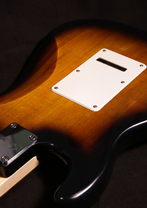 Squier (Fender) Afinity Bullet Strat Bundle SB Detailbild