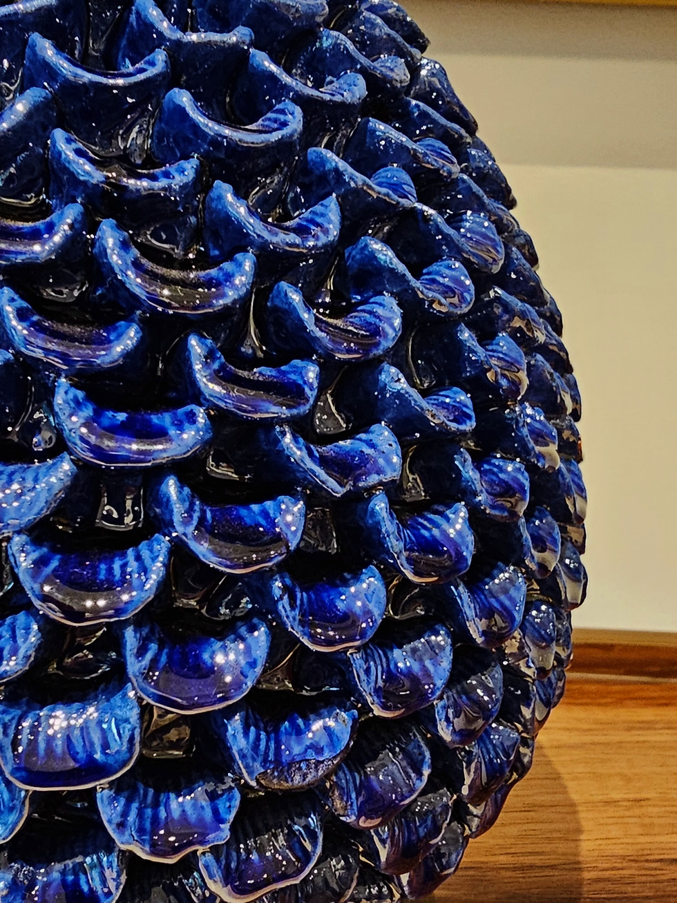Miniatura: Piña decorativa de cerámica azul