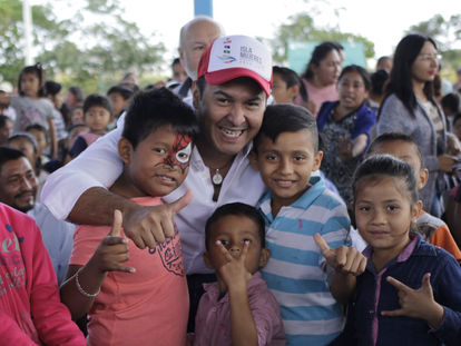 389 estudiantes becados durante la presente administración municipal
