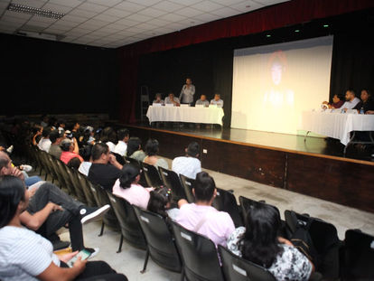 Lili Campos trabaja en combate a la depresión en los jóvenes