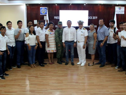 Realizan sorteo del Servicio Militar Nacional en Isla Mujeres
