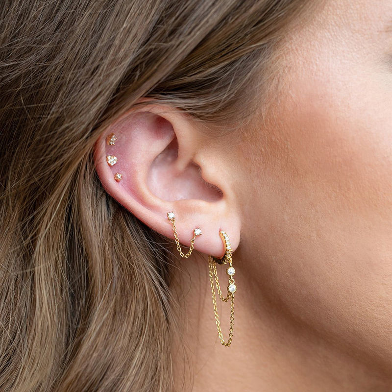 Thumbnail: Geometric Chain Hoop Earring – Square Design with Sparkling Cubic Zirconia