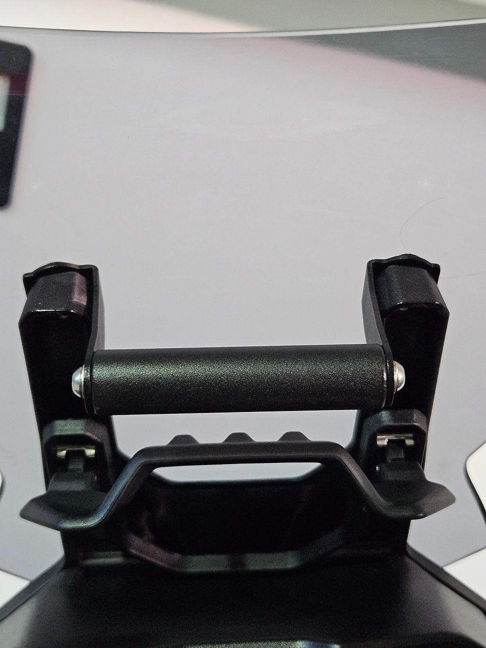 Miniatura: Yamaha Tracer 7 (2026) Telefon ve Navigasyon Tutucu Barı