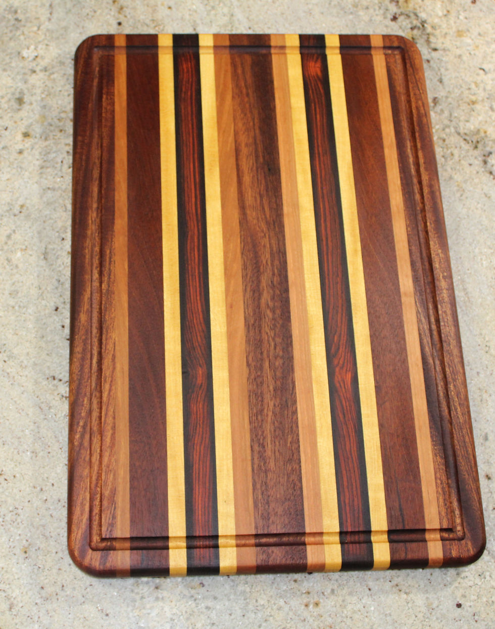 CUTTING BOARD