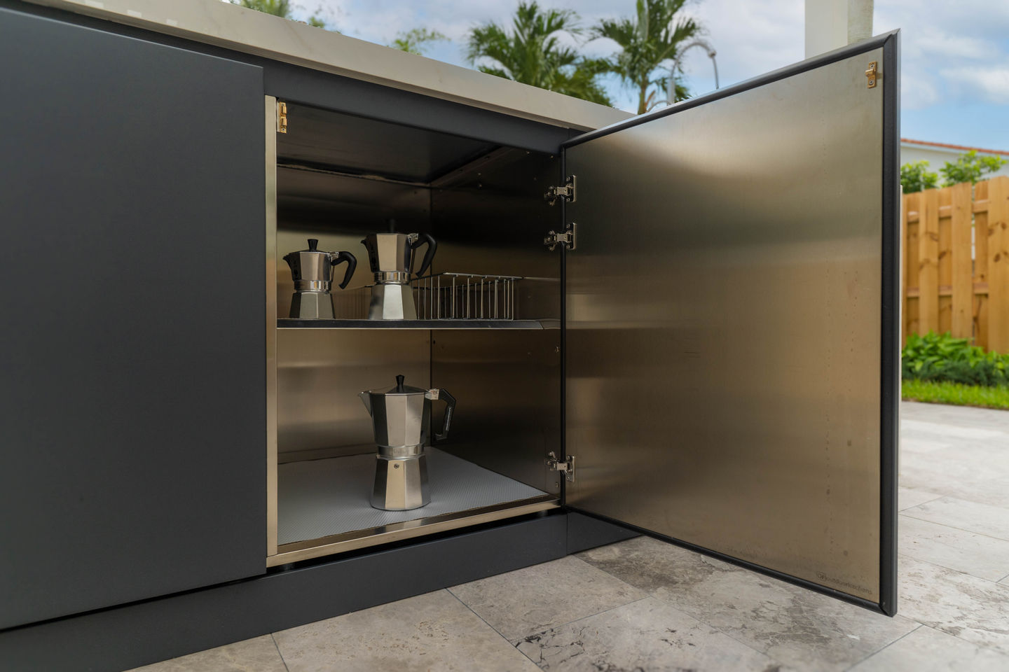 Outdoor Kitchen Remodel in Doral, FL by Arte Patio — Project 1 project photo 5