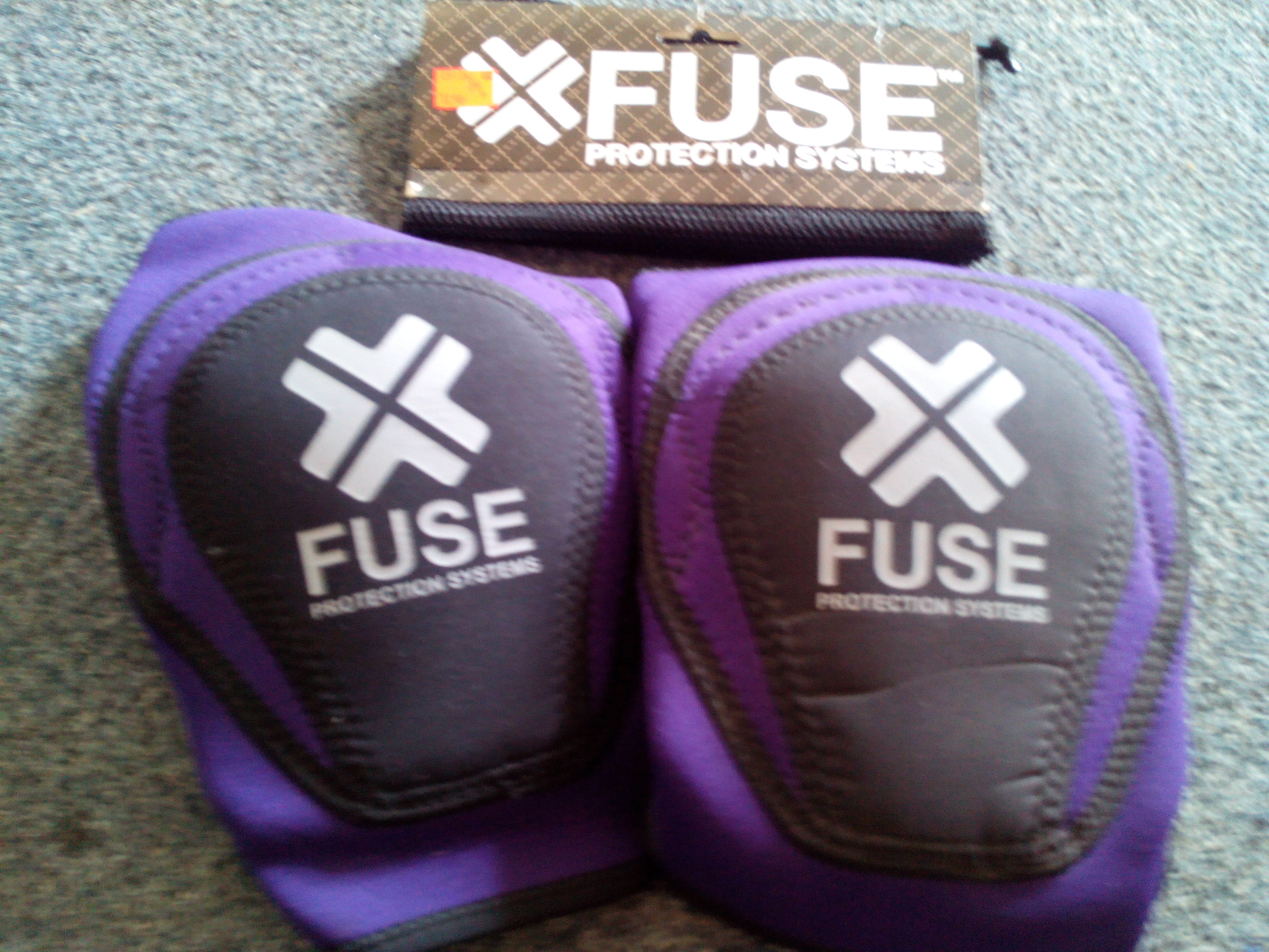 Chrániče kolen Fuse™ vel. M