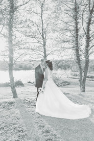 golden hour wedding photography at sylen lakes