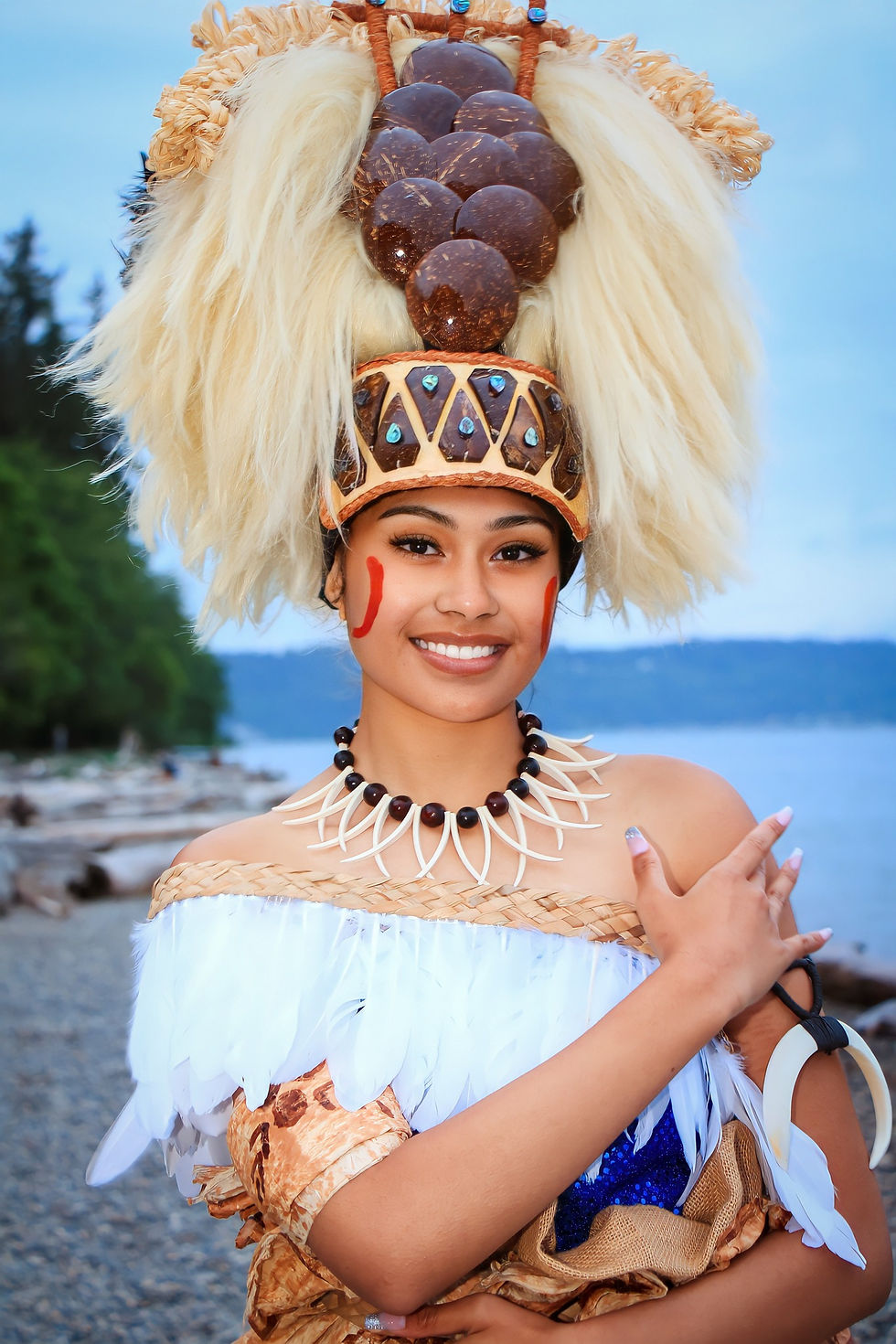 Outdoor Samoan Cultural Senior Portraits